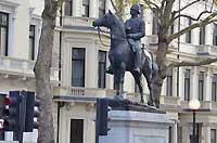 the Horseriding statue at Queen's Gate St.