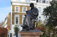 statue of Thomas Carlyle