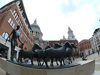 A Statue of shepherd at Paternoster Square /S2 pro