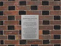 The tombstone of Edmond Halley /D200