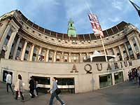 County Hall and London Aquarium /S2 Pro