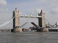 Tower Bridge /D200