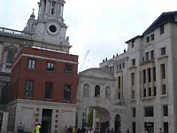 Temple Bar from Paternoster Square /FX33