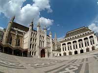 Guildhall and Guildhall Art Gallery /S2 Pro